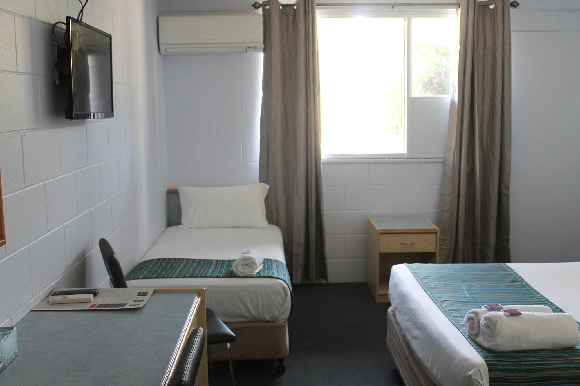 Rocky Glen Hotel Motel แกลดสตัน ภายนอก รูปภาพ